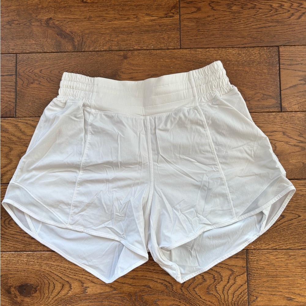 lululemon hotty hot short 4”